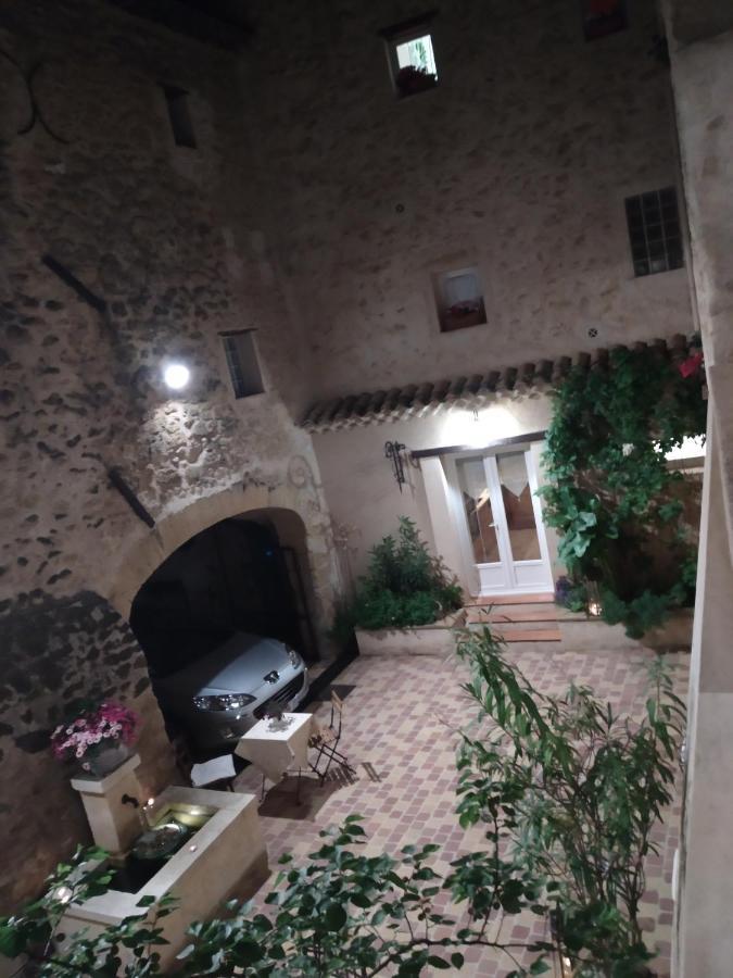 Le Terebinthe B&B Lauris Eksteriør bilde